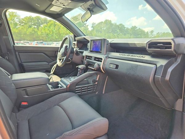 2025 TOYOTA TACOMA
