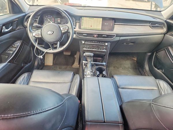 2020 KIA CADENZA Technology