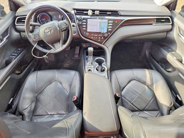 2018 TOYOTA CAMRY