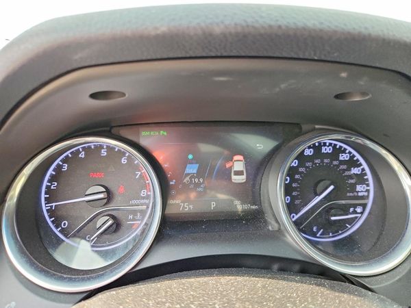 2018 TOYOTA CAMRY