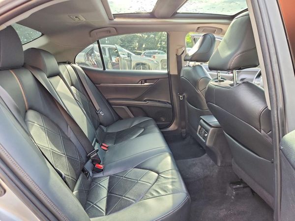 2018 TOYOTA CAMRY