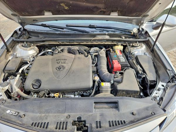 2018 TOYOTA CAMRY