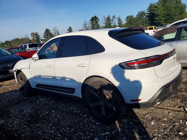 2022 PORSCHE MACAN