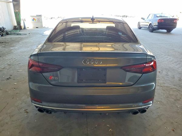 2018 AUDI S5
