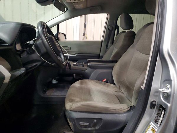2023 TOYOTA SIENNA LE
