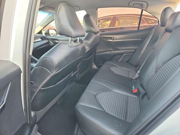 2020 TOYOTA CAMRY SE