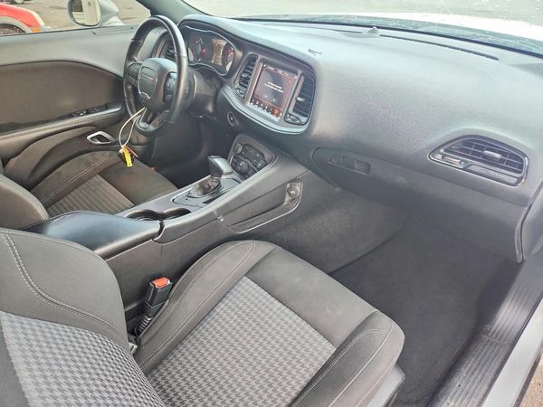 2023 DODGE CHALLENGER SXT