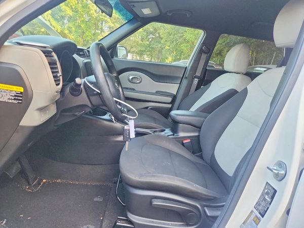 2015 KIA SOUL GL(Middle-low grade)