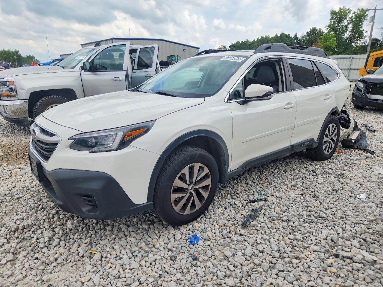 2022 SUBARU OUTBACK Premium