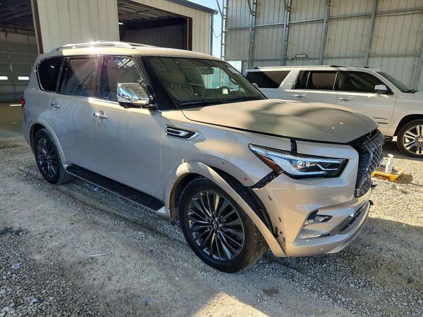 2023 INFINITI QX80 Premium