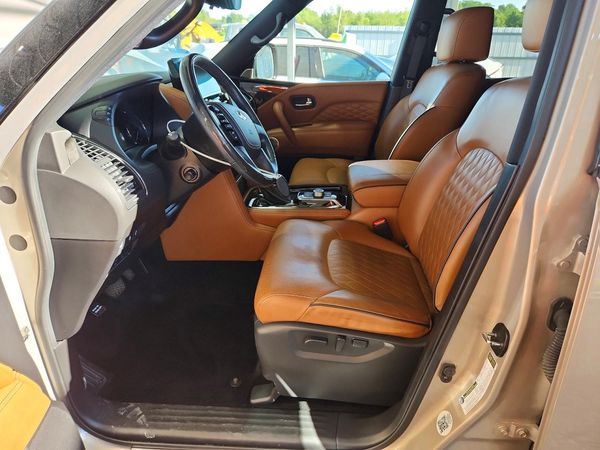 2023 INFINITI QX80 Premium