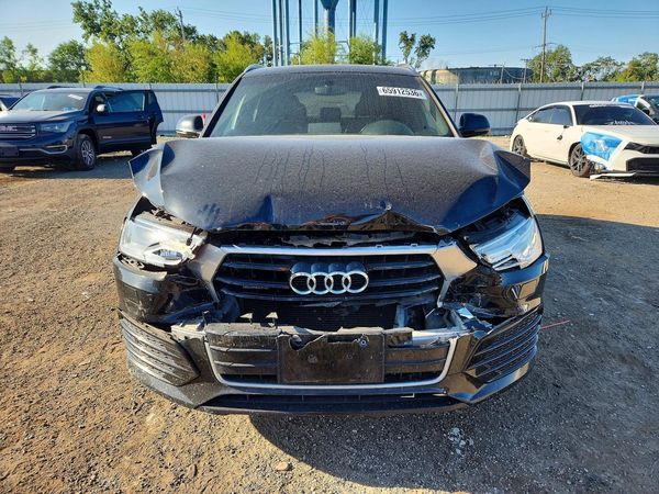 2018 AUDI Q3