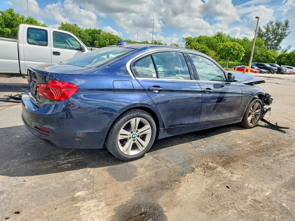 2017 BMW 330