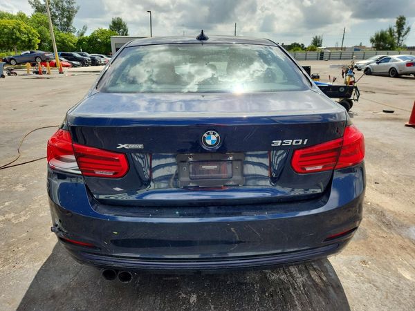 2017 BMW 330