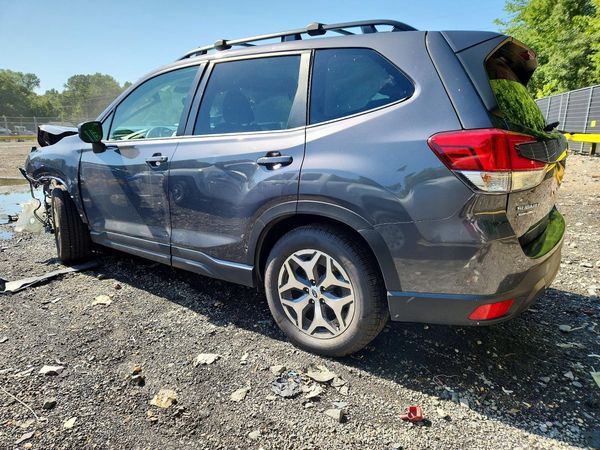 2023 SUBARU FORESTER
