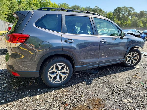 2023 SUBARU FORESTER