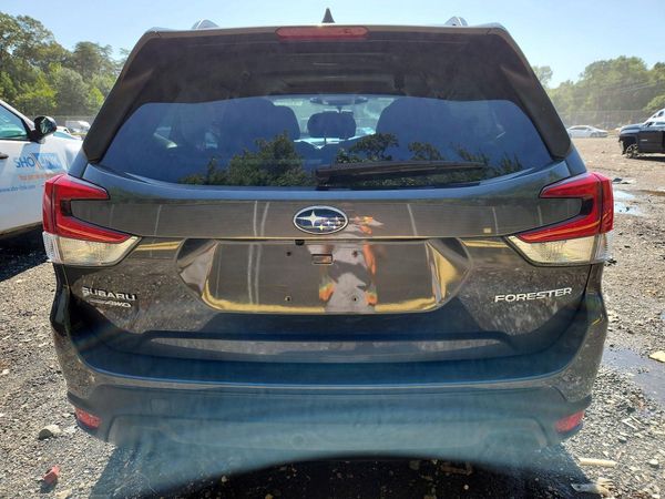 2023 SUBARU FORESTER
