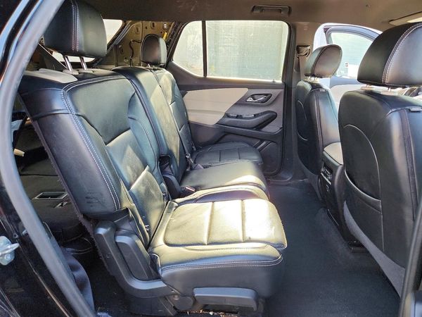 2022 CHEVROLET TRAVERSE LS