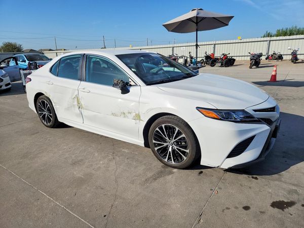 2019 TOYOTA CAMRY