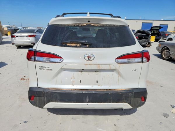 2024 TOYOTA COROLLA CROSS