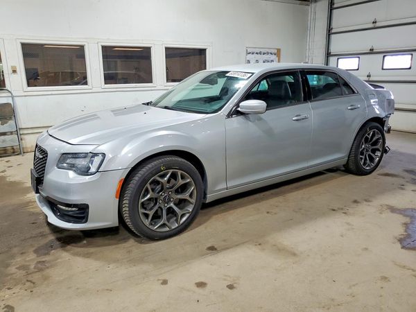 2019 CHRYSLER 300