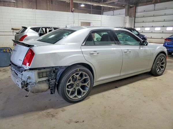 2019 CHRYSLER 300