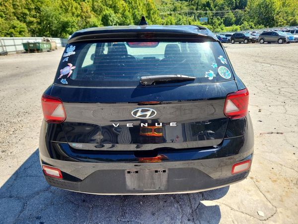 2021 HYUNDAI VENUE SE