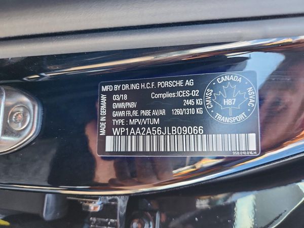 2018 PORSCHE MACAN