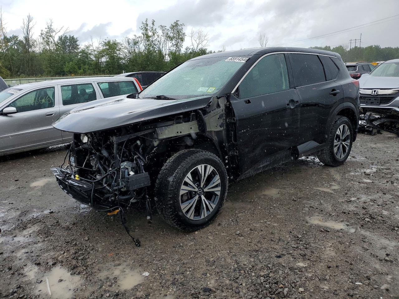 2022 NISSAN ROGUE SV — Front 3/4