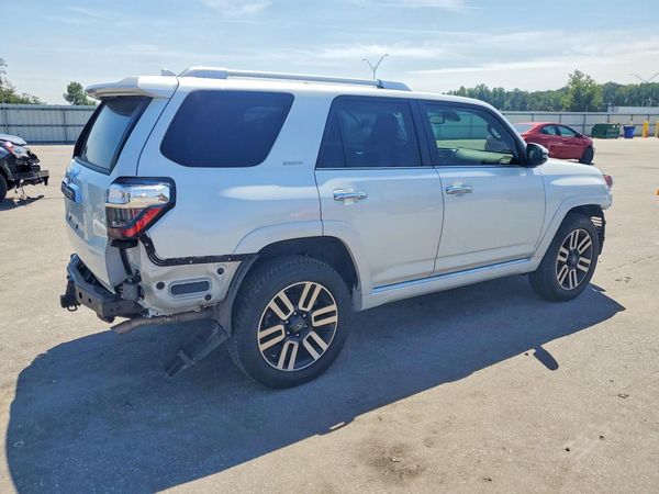 2024 TOYOTA 4RUNNER Limited