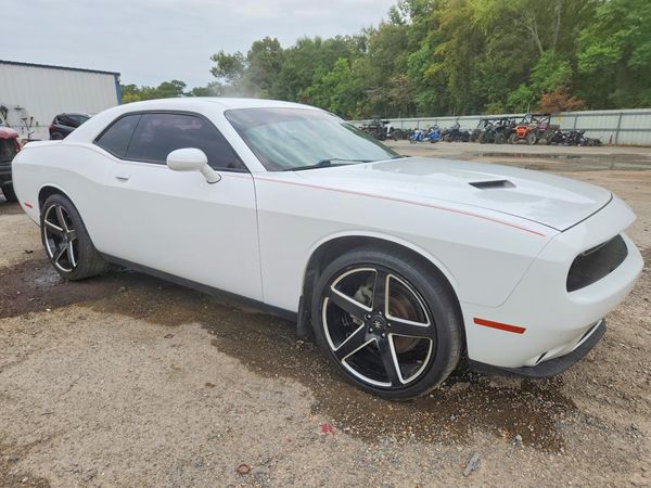 2018 DODGE CHALLENGER SXT