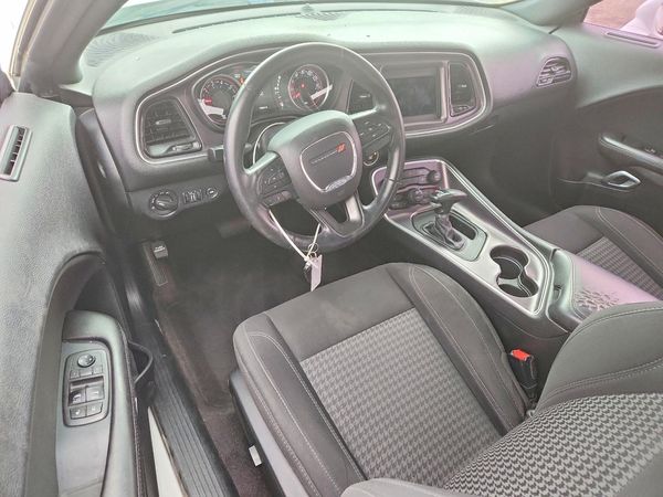 2018 DODGE CHALLENGER SXT