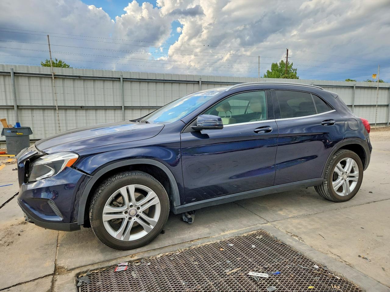 2017 MERCEDES-BENZ GLA