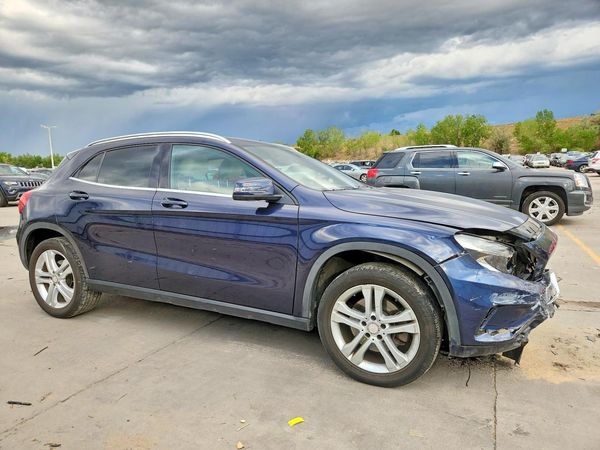 2017 MERCEDES-BENZ GLA