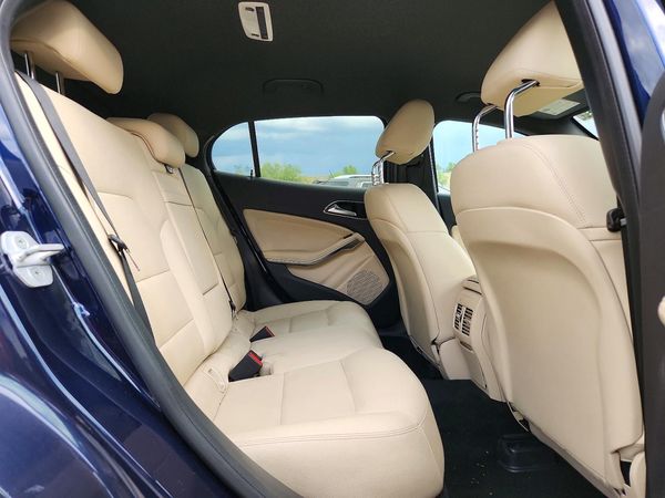 2017 MERCEDES-BENZ GLA