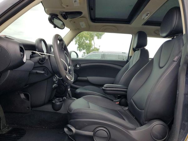 2012 MINI COOPER