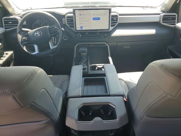 2023 TOYOTA TUNDRA