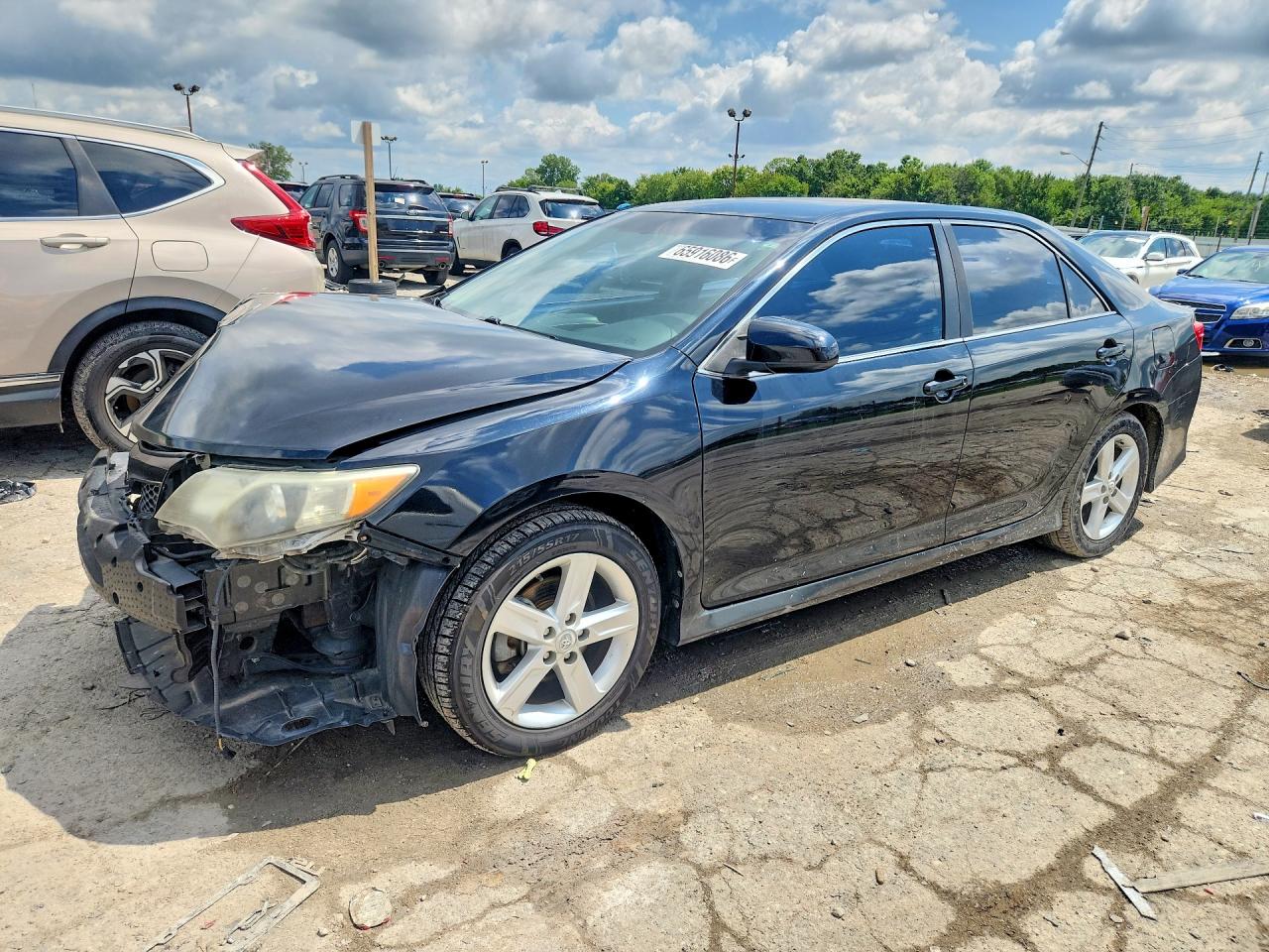 2012 TOYOTA CAMRY — Front 3/4
