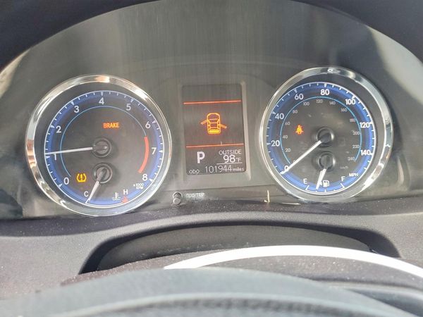 2019 TOYOTA COROLLA