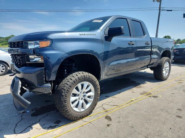 2020 CHEVROLET SILVERADO Custom