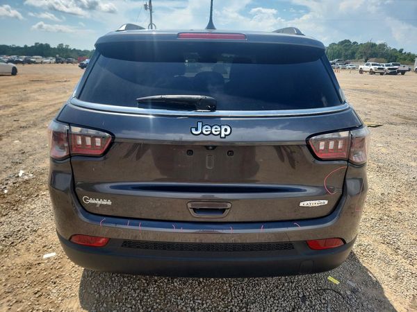 2022 JEEP COMPASS