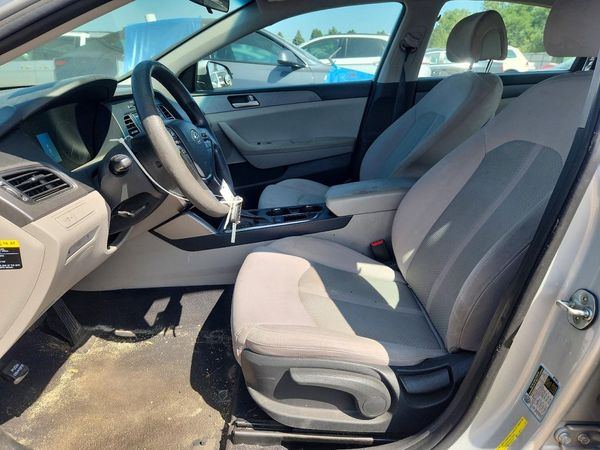 2017 HYUNDAI SONATA SE, Eco — DENT