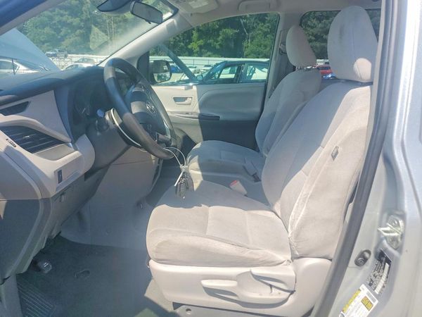 2020 TOYOTA SIENNA D grade