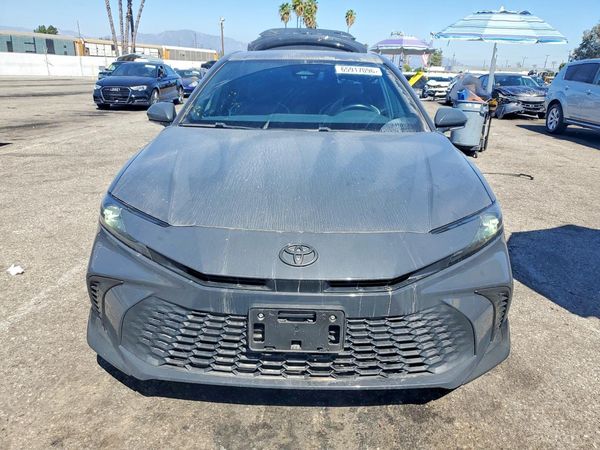 2025 TOYOTA CAMRY