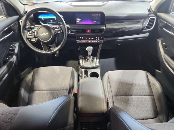 2024 KIA SELTOS S, X-Line