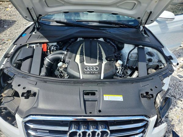 2015 AUDI A8 L — Engine bay