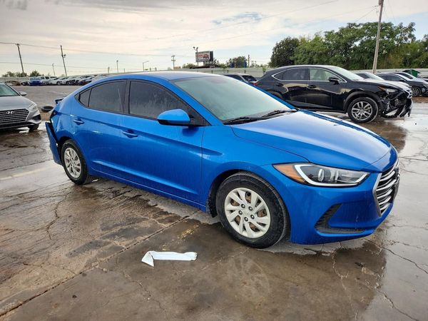 2017 HYUNDAI ELANTRA SE Base