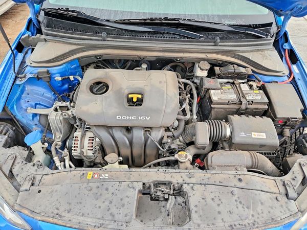 2017 HYUNDAI ELANTRA SE Base
