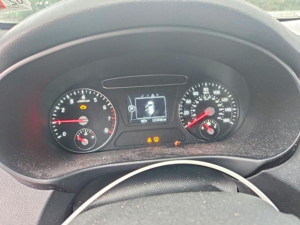 2017 KIA SORENTO L, LX
