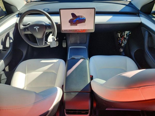 2022 TESLA MODEL Y